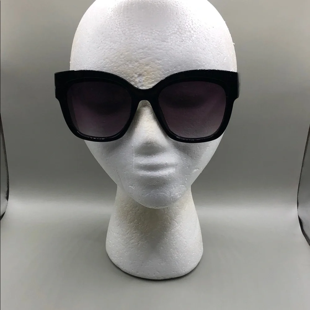 Velvet Eyewear Jane Sunglasses Black Oversized Cat Eye